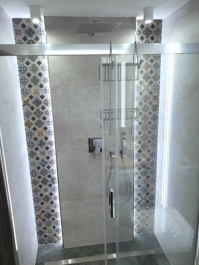Private Apartment, Aircondition, Hd Tv Pl & De, Wifi, Garage, Fully Equipped, Near Beach Kołobrzeg Buitenkant foto